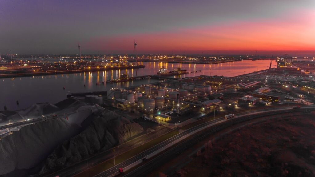 Chinese-investment-European-ports