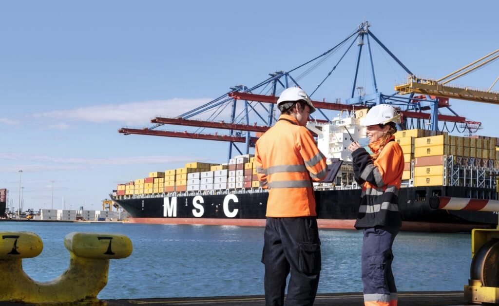 Global-cellular- container-ship