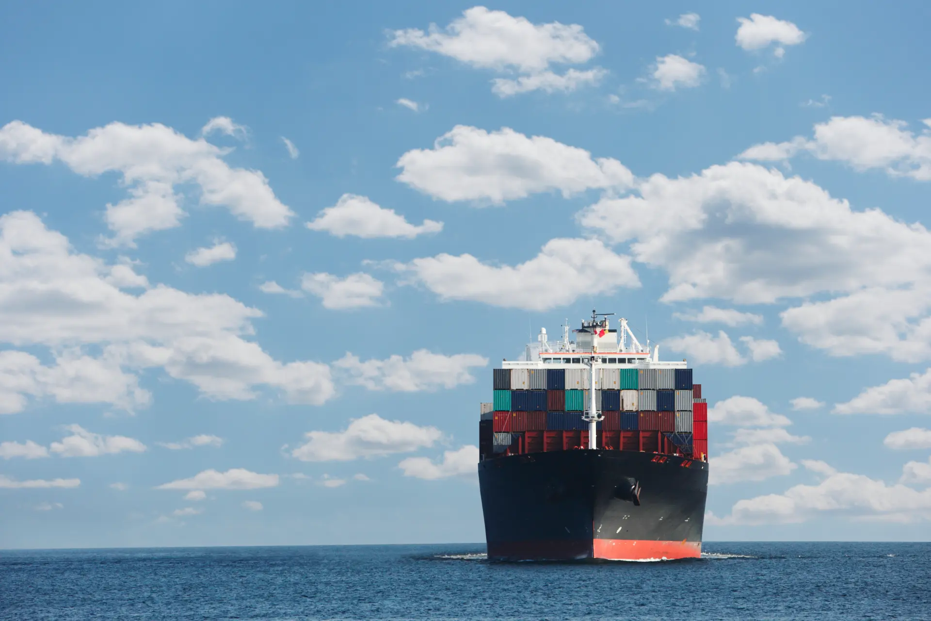Supply chain resilience: container ship carrying international cargo